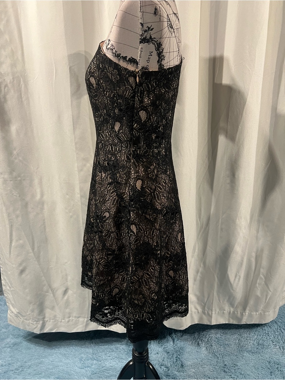 Dress the Population Black One-Shoulder Lace Cocktail Dress - Picture 6 of 11